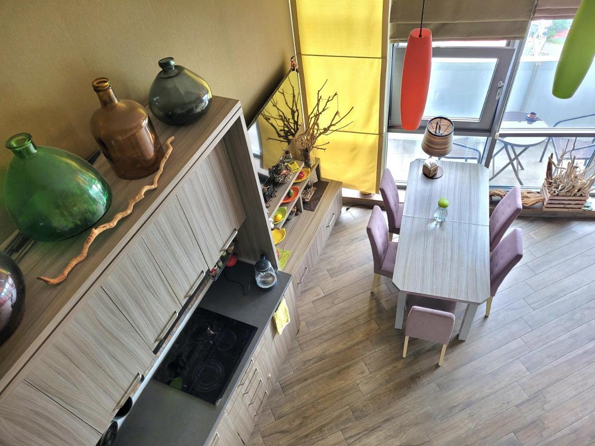 Апартаменты 2 Levels Penthouse With A Sunset Sea View! Balcony And Window 8x4m!